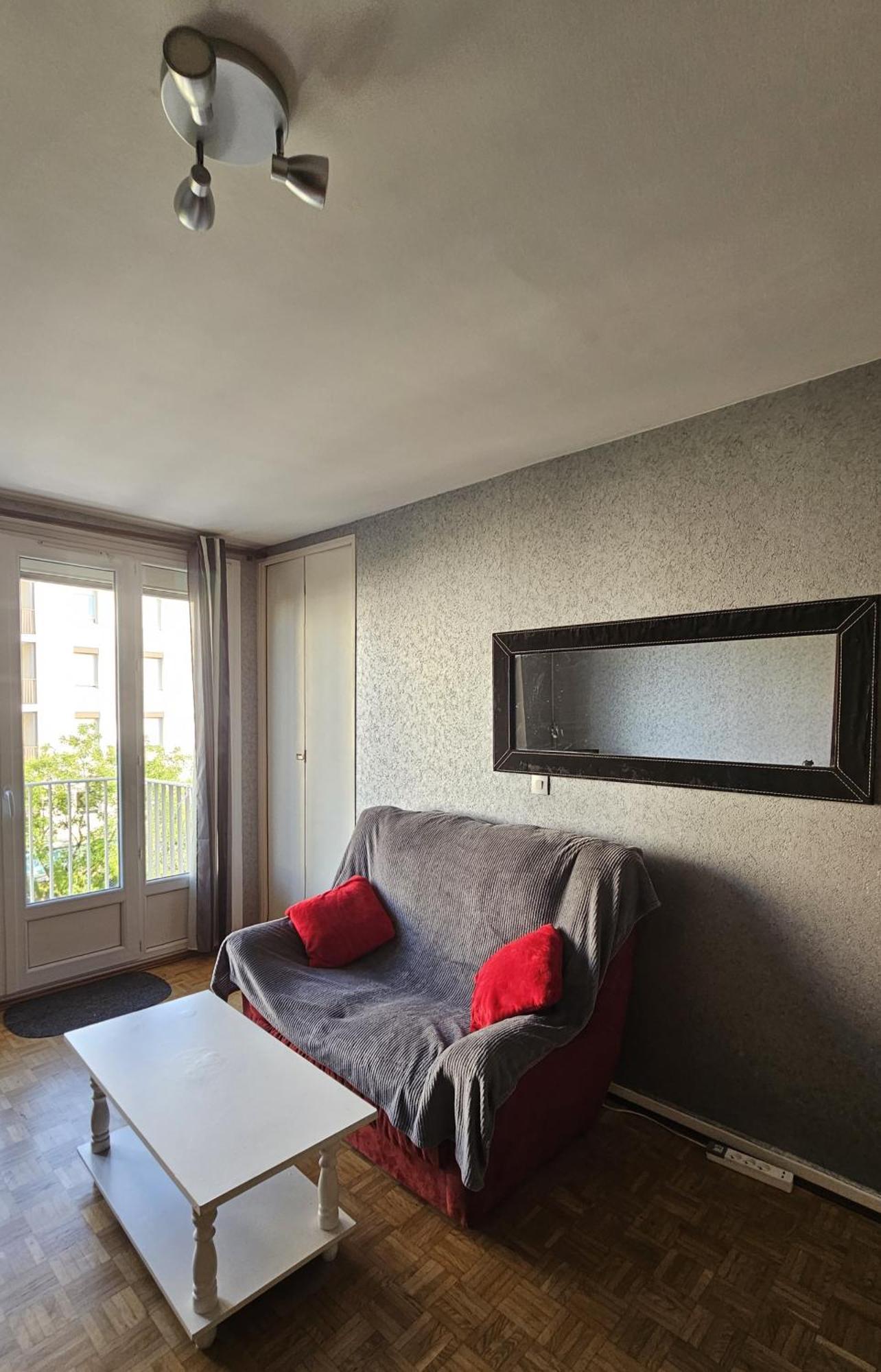 Apartment 2 Couchages Pour 4 Personnes - Completement Equipe