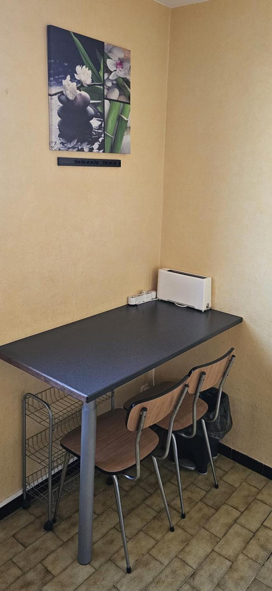 2 Couchages Pour 4 Personnes - Completement Equipe * Saint-Priest (Rhone)